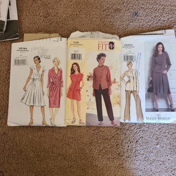 11 Vintage Vogue Patterns - Picture 4 of 16